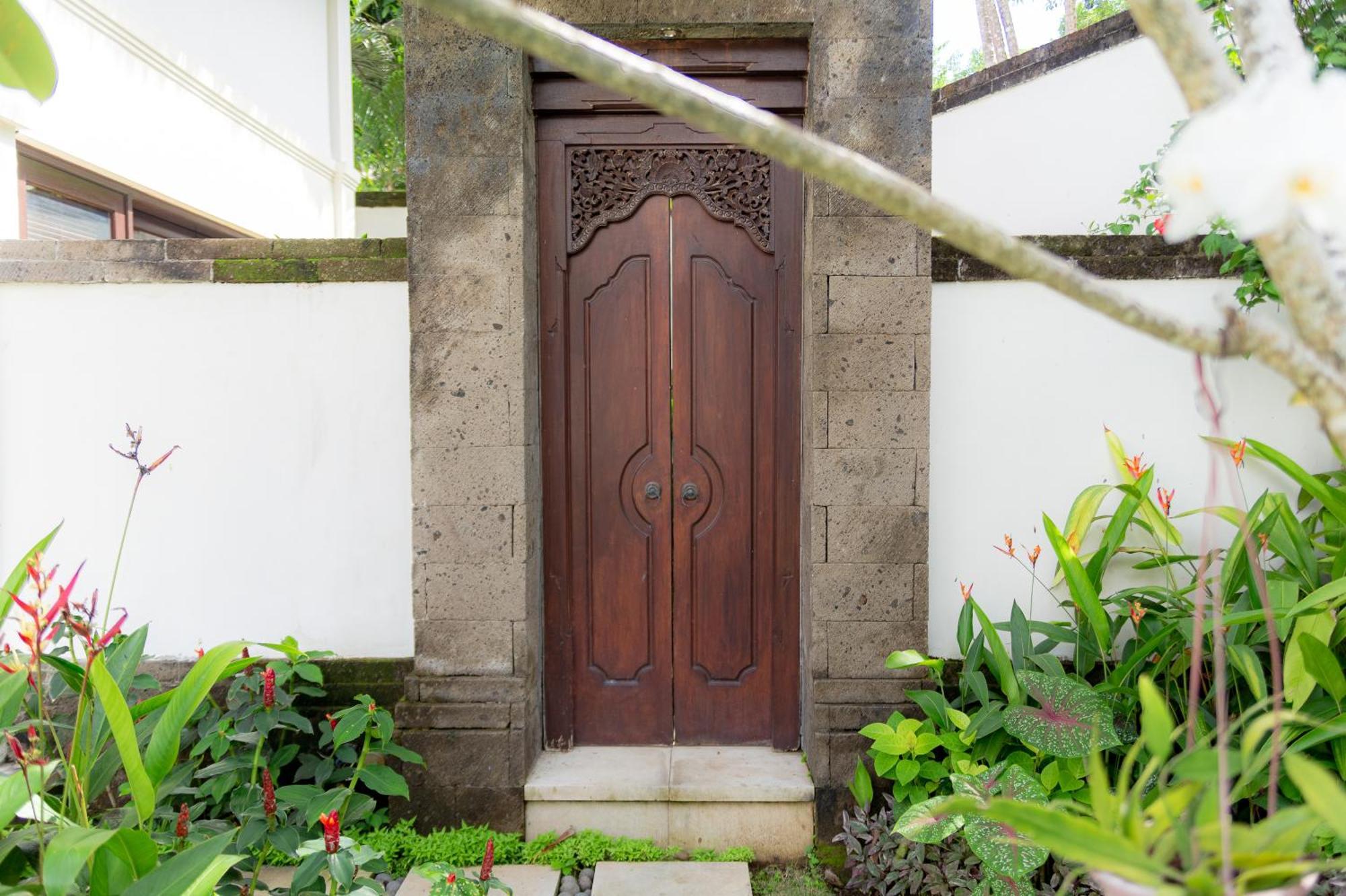 Dorado - Steps From Jimbaran (Bali)