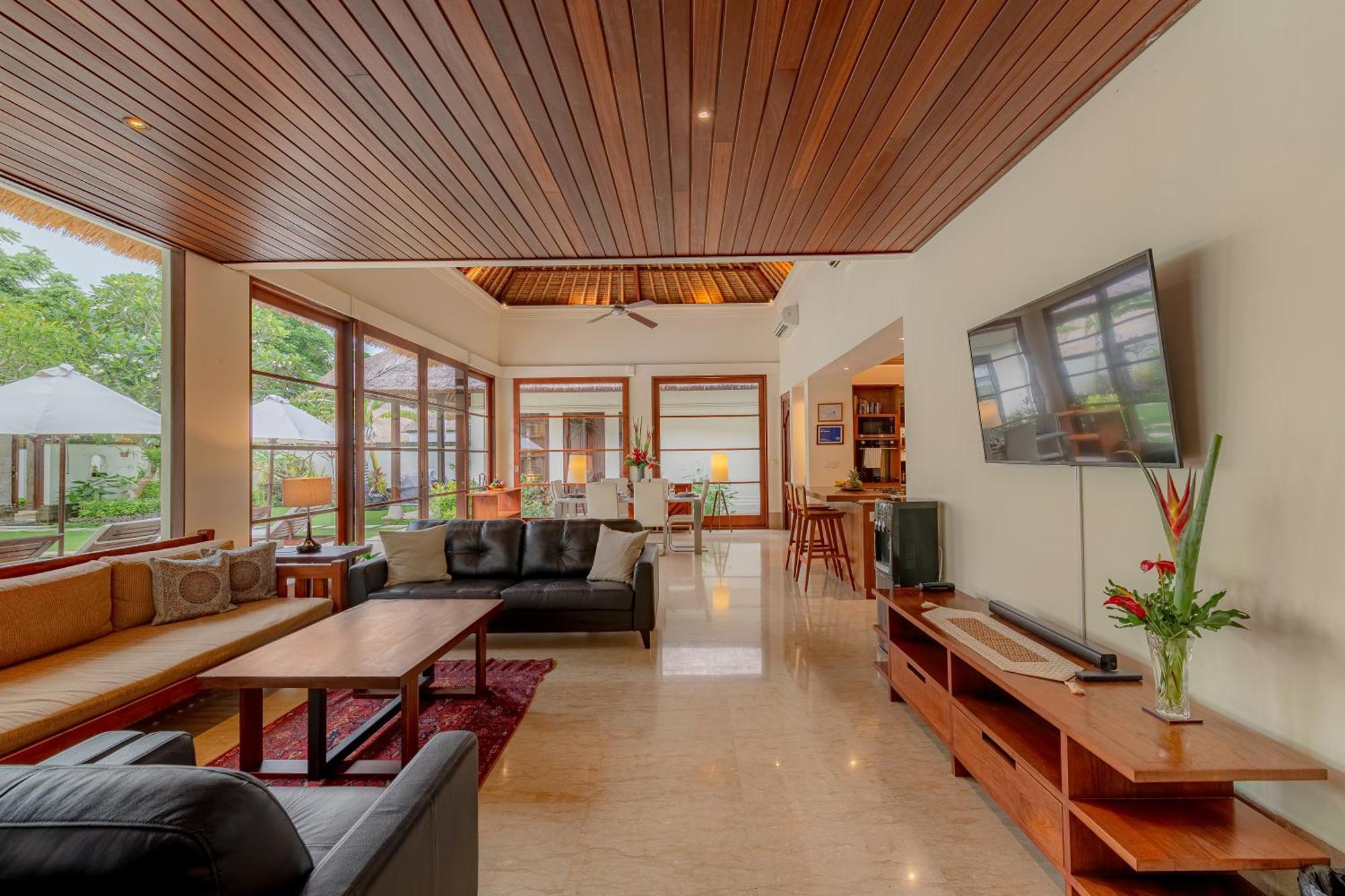 Dorado - Steps From Villa *