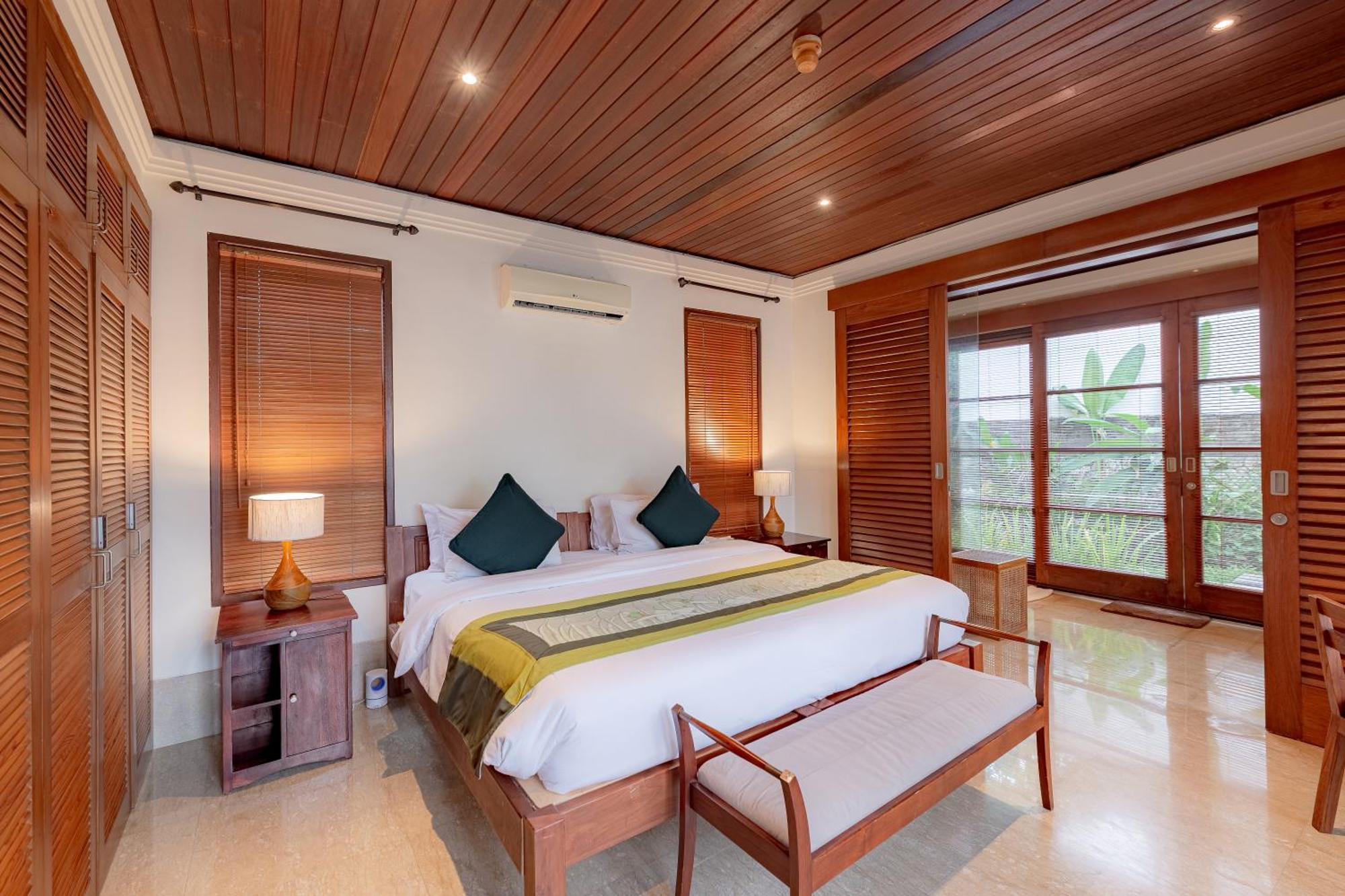 Dorado - Steps From Villa