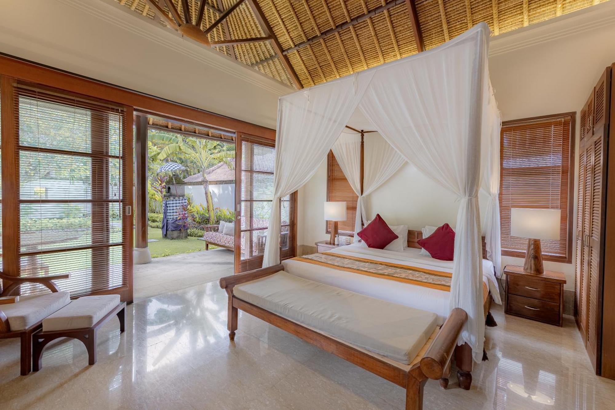 Villa Dorado - Steps From