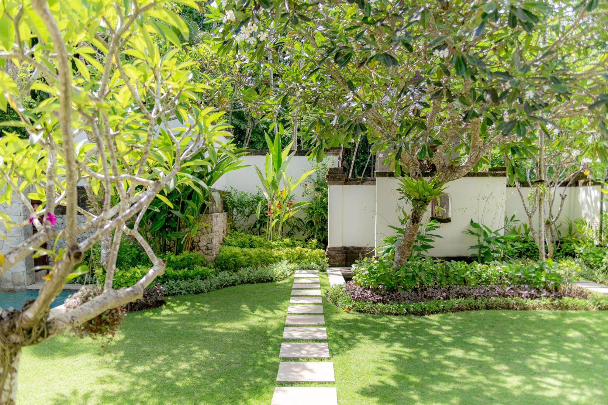 Villa Dorado - Steps From