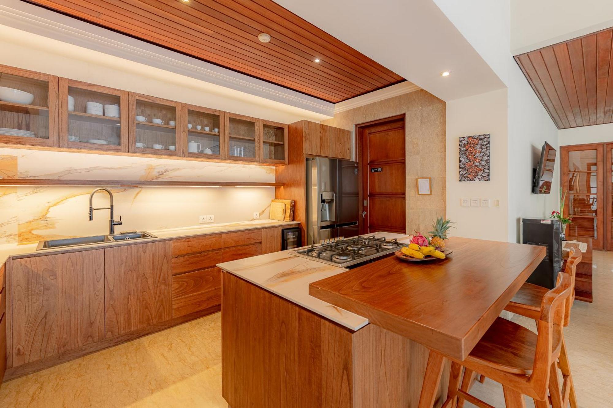Villa Dorado - Steps From
